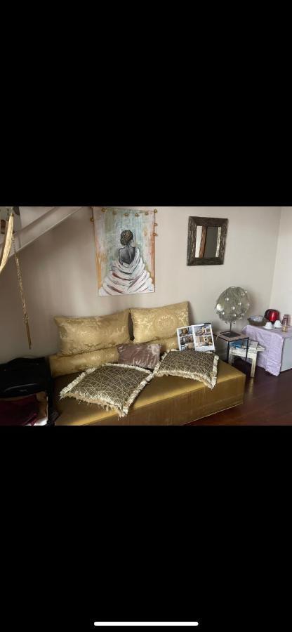 Flower Home Рим Екстериор снимка